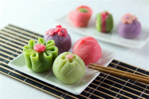  Wagashi: Sweet Simplicity and the Art of Japanese Confectionery